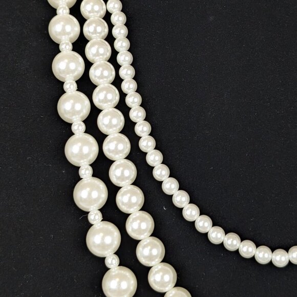 Times & True 3-Strand Adjustable Faux Pearl Necklace - Picture 4 of 6